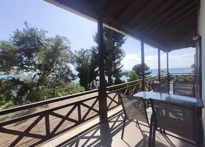 Thin Alos * Neos Marmaras