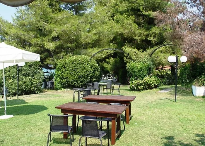 Thin Alos Apartamento Néos Marmarás