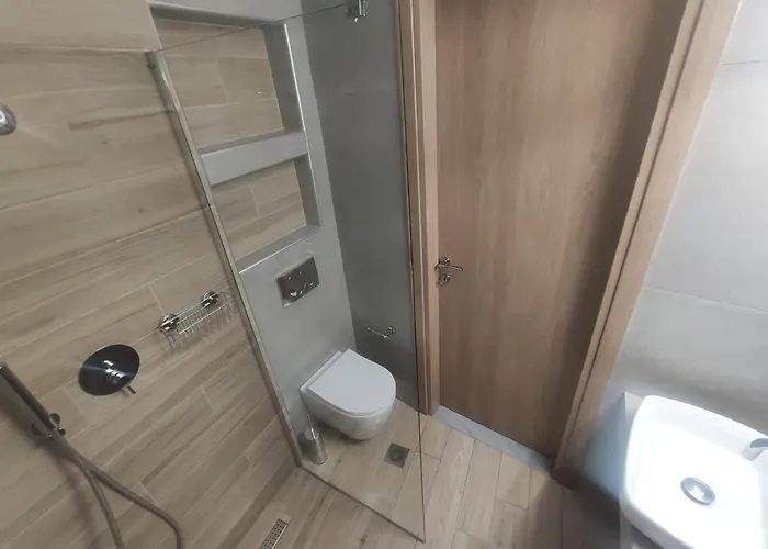 Thin Alos Néos Marmarás